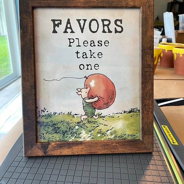 Favors - Downloadable Winnie the Pooh Party Sign - spikes.digitalshop